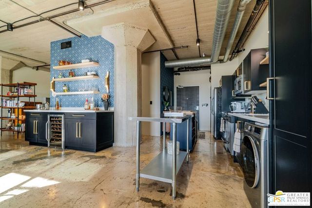 825 E 4th Street 508, Los Angeles, CA 90013