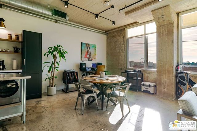 825 E 4th Street 508, Los Angeles, CA 90013