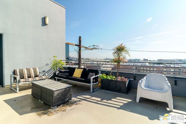 825 E 4th Street 508, Los Angeles, CA 90013