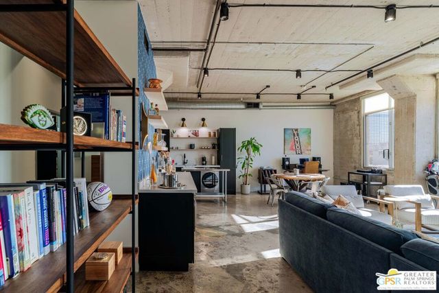 825 E 4th Street 508, Los Angeles, CA 90013