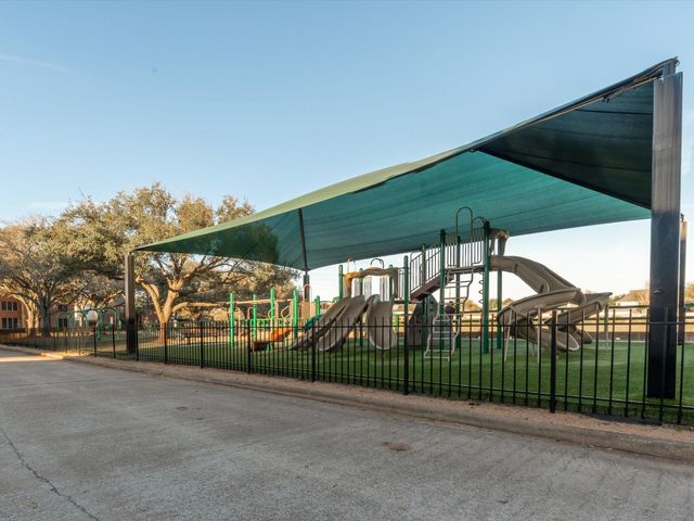 12815 Apple Forest Trail, Houston, TX 77065