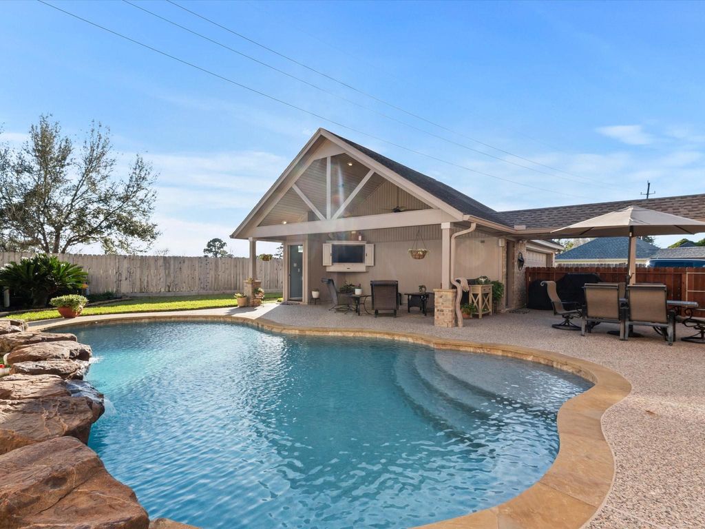 12815 Apple Forest Trail, Houston, TX 77065