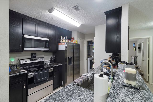 6624 S Creek Drive, Fort Worth, TX 76133