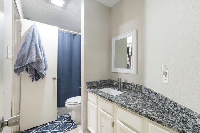 6624 S Creek Drive, Fort Worth, TX 76133