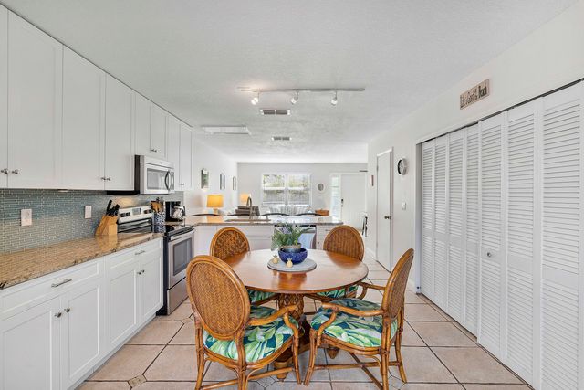1968 NE 3rd Street 1, Deerfield Beach, FL 33441
