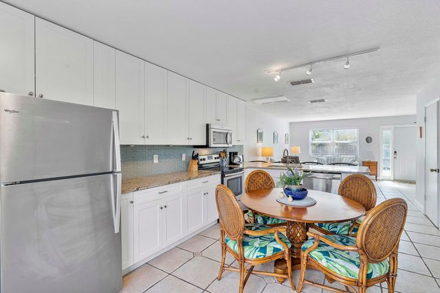 1968 NE 3rd Street 1, Deerfield Beach, FL 33441