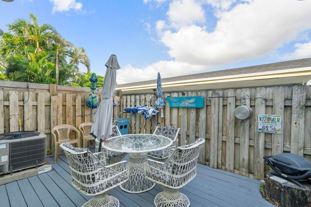 1968 NE 3rd Street 1, Deerfield Beach, FL 33441