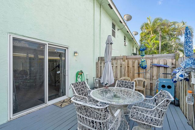 1968 NE 3rd Street 1, Deerfield Beach, FL 33441