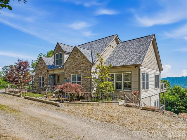 15 Patton Circle, Asheville, NC 28804