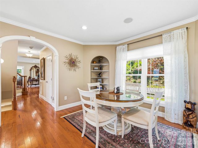 15 Patton Circle, Asheville, NC 28804