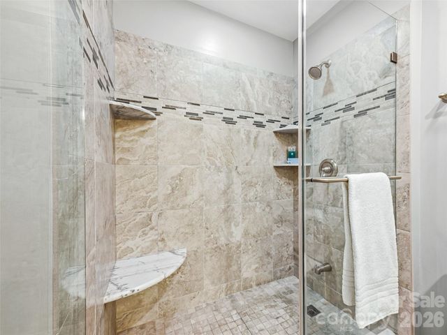 15 Patton Circle, Asheville, NC 28804