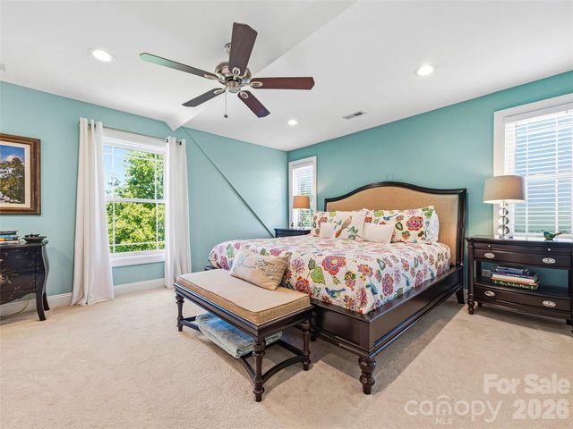 15 Patton Circle, Asheville, NC 28804