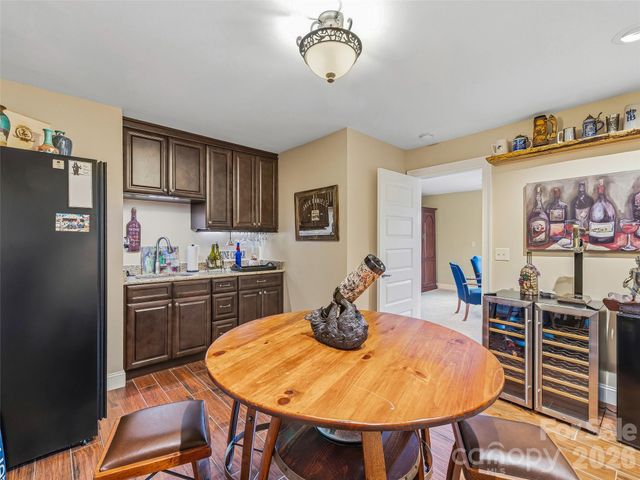 15 Patton Circle, Asheville, NC 28804