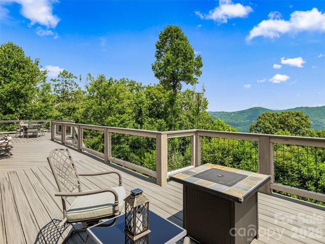 15 Patton Circle, Asheville, NC 28804