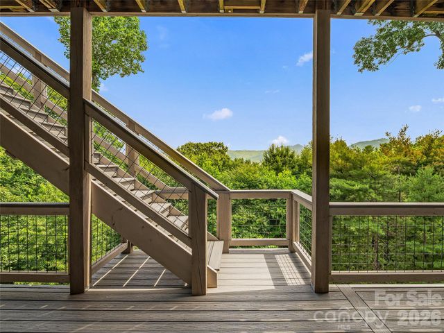 15 Patton Circle, Asheville, NC 28804