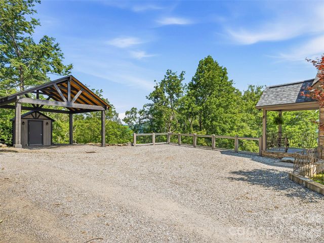 15 Patton Circle, Asheville, NC 28804