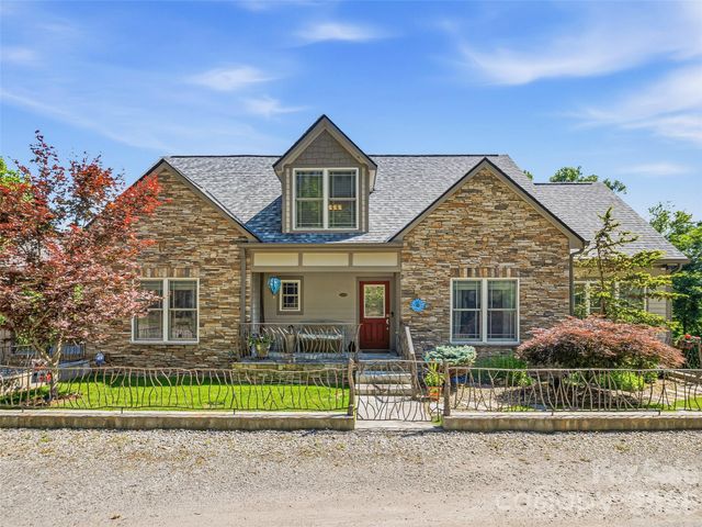 15 Patton Circle, Asheville, NC 28804