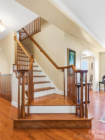 15 Patton Circle, Asheville, NC 28804