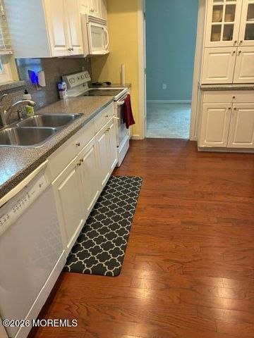 11 Rosewood Drive, Spring Lake Heights, NJ 07762