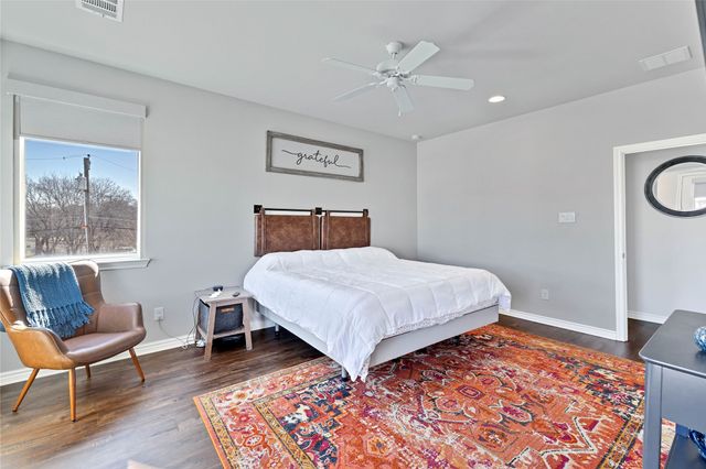 101 Crossroads Circle, Westworth Village, TX 76114