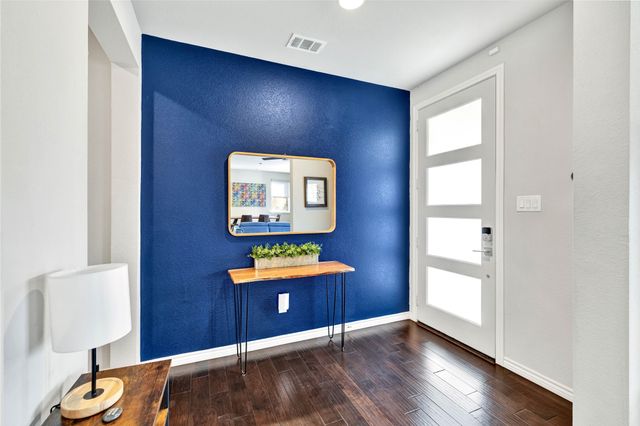 101 Crossroads Circle, Westworth Village, TX 76114