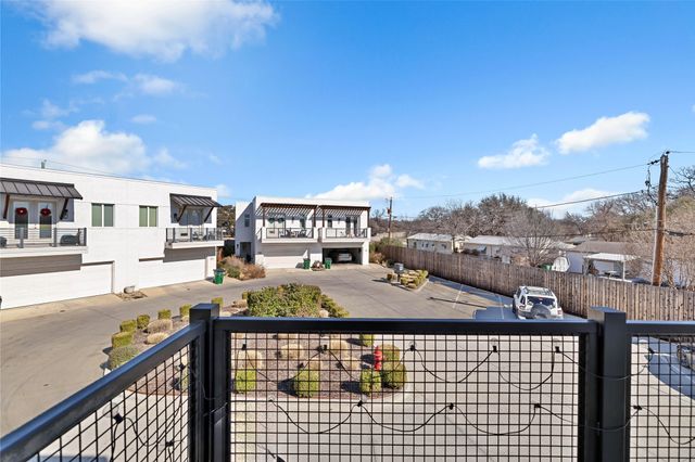 101 Crossroads Circle, Westworth Village, TX 76114