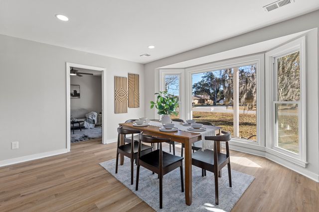 1822 Mallard Circle, Moncks Corner, SC 29461