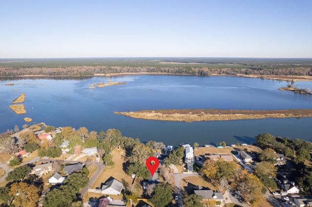 1822 Mallard Circle, Moncks Corner, SC 29461