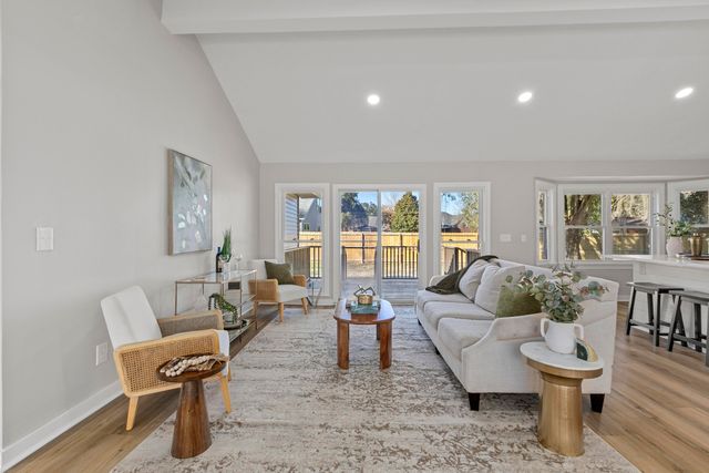 1822 Mallard Circle, Moncks Corner, SC 29461