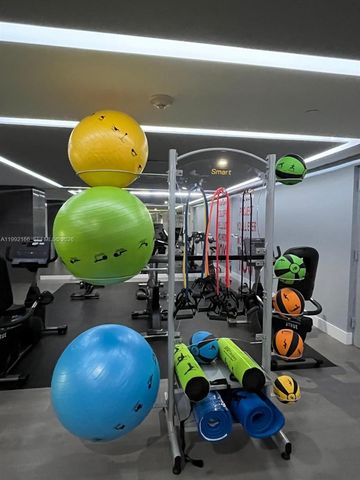 901 Brickell Key Blvd 1609, Miami, FL 33131