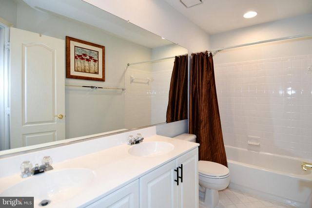 237 BLAZE CLIMBER WAY, Rockville, MD 20850