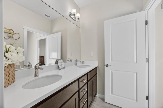 663 Atherton Way, Plumas Lake, CA 95961