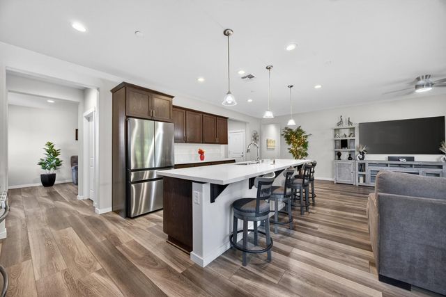 663 Atherton Way, Plumas Lake, CA 95961