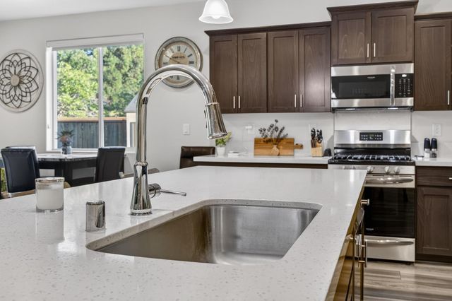 663 Atherton Way, Plumas Lake, CA 95961