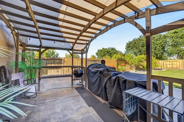 663 Atherton Way, Plumas Lake, CA 95961