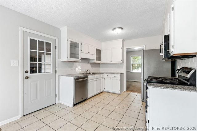 2053 Lothbury Drive, Fayetteville, NC 28304