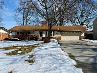 41164 Belvidere Street, Harrison Twp, MI 48045