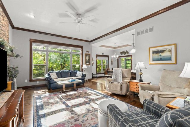 1841 MARTINGALE LANE, Neenah, WI 54956