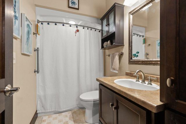 1841 MARTINGALE LANE, Neenah, WI 54956