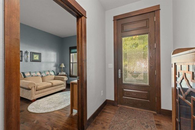 1841 MARTINGALE LANE, Neenah, WI 54956