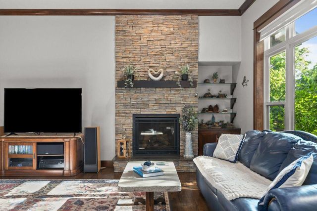 1841 MARTINGALE LANE, Neenah, WI 54956