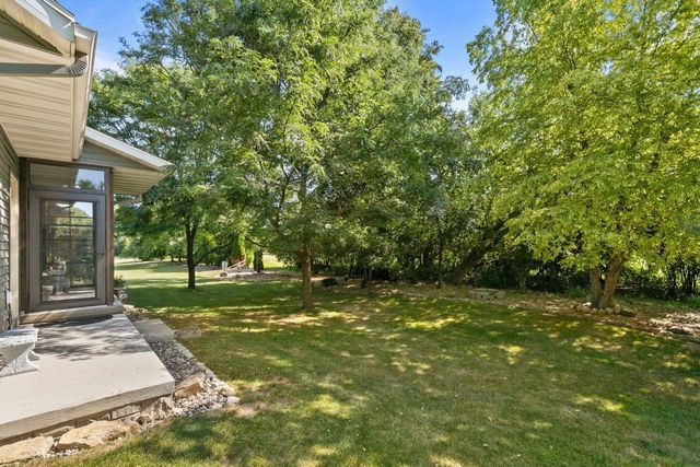 1841 MARTINGALE LANE, Neenah, WI 54956