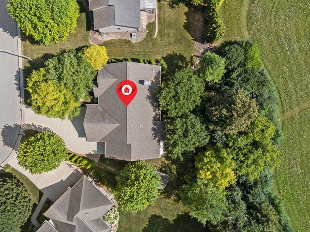 1841 MARTINGALE LANE, Neenah, WI 54956