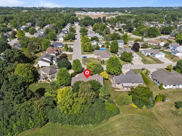 1841 MARTINGALE LANE, Neenah, WI 54956