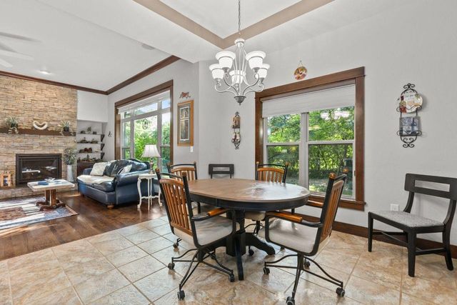 1841 MARTINGALE LANE, Neenah, WI 54956