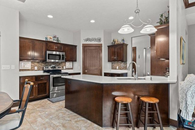 1841 MARTINGALE LANE, Neenah, WI 54956