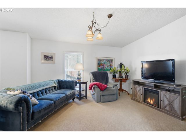 369 GUN CLUB Rd 10, Woodland, WA 98674