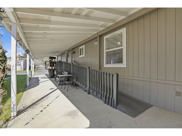 369 GUN CLUB Rd 10, Woodland, WA 98674