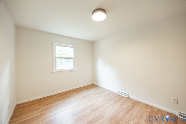 9016 Robin Rd, Disputanta, VA 23842