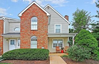 91 Crickhollow Ct, Hillsborough Twp., NJ 08844